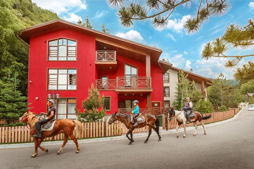 <p>Inside the Oy-Karagay resort, Almaty region</p>
