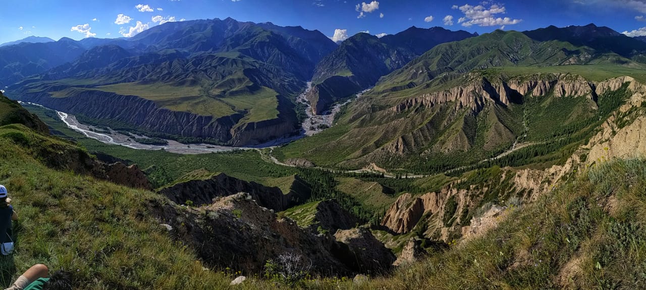 <p>Osek River Canyon, South Dzungaria</p>
