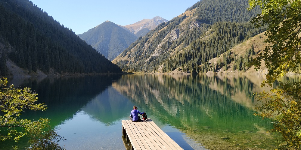 <p>Shore of Lake Kolsai Lower, national park "Kolsay Lakes", Almaty region</p>
