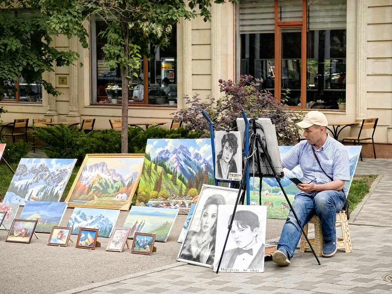 <p>Zhibek Street (Almaty Arbat), photo by Azamat Mukhametzhanov</p>
