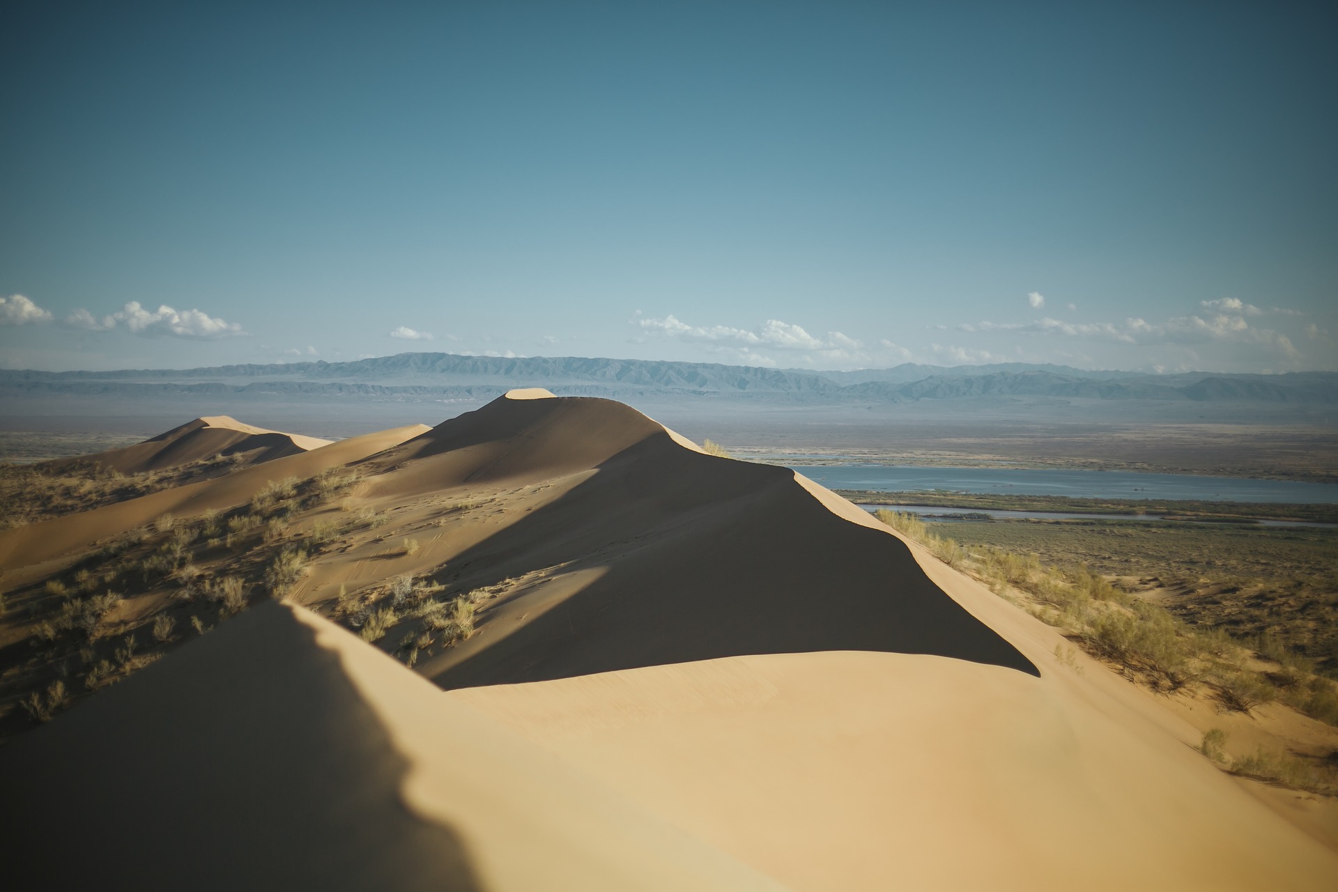 <p>Singing Dune, Altyn-Emel</p>
