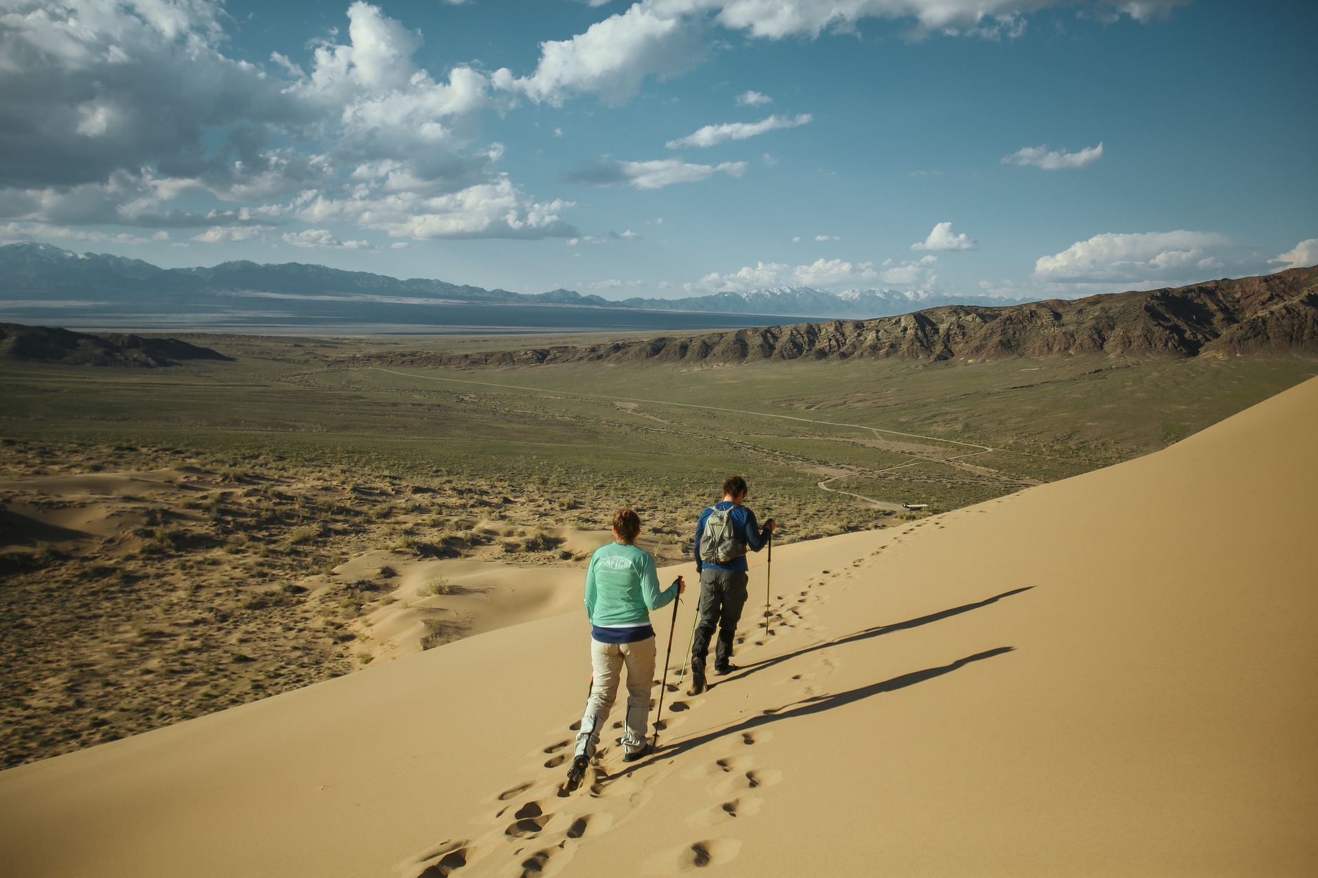 <p>Descent from Barkhan, Kazakhstan</p>
